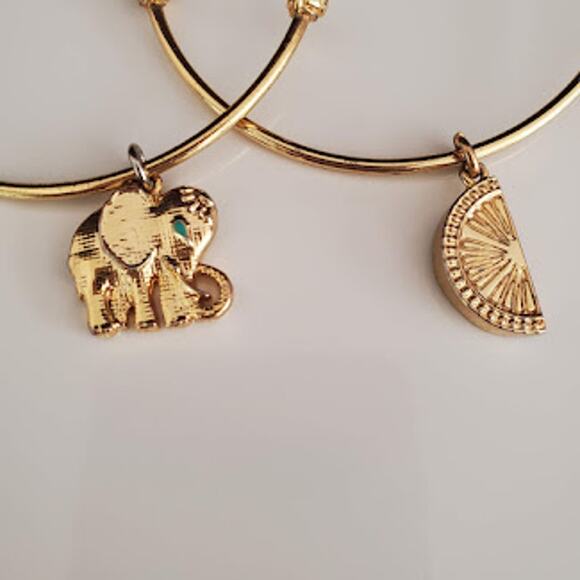 Two Lilly Pulitzer Bangles Gold Tone Orange Slice and Elephant Charms Signed - Picture 2 of 9